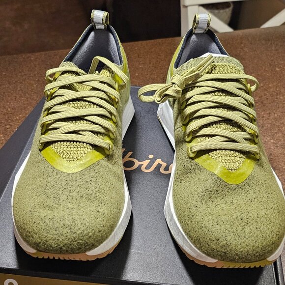 AllBIRDS - Mens 8 Wool Flyer Mizzle - Hazy Lime  Brand new in box! main image 5